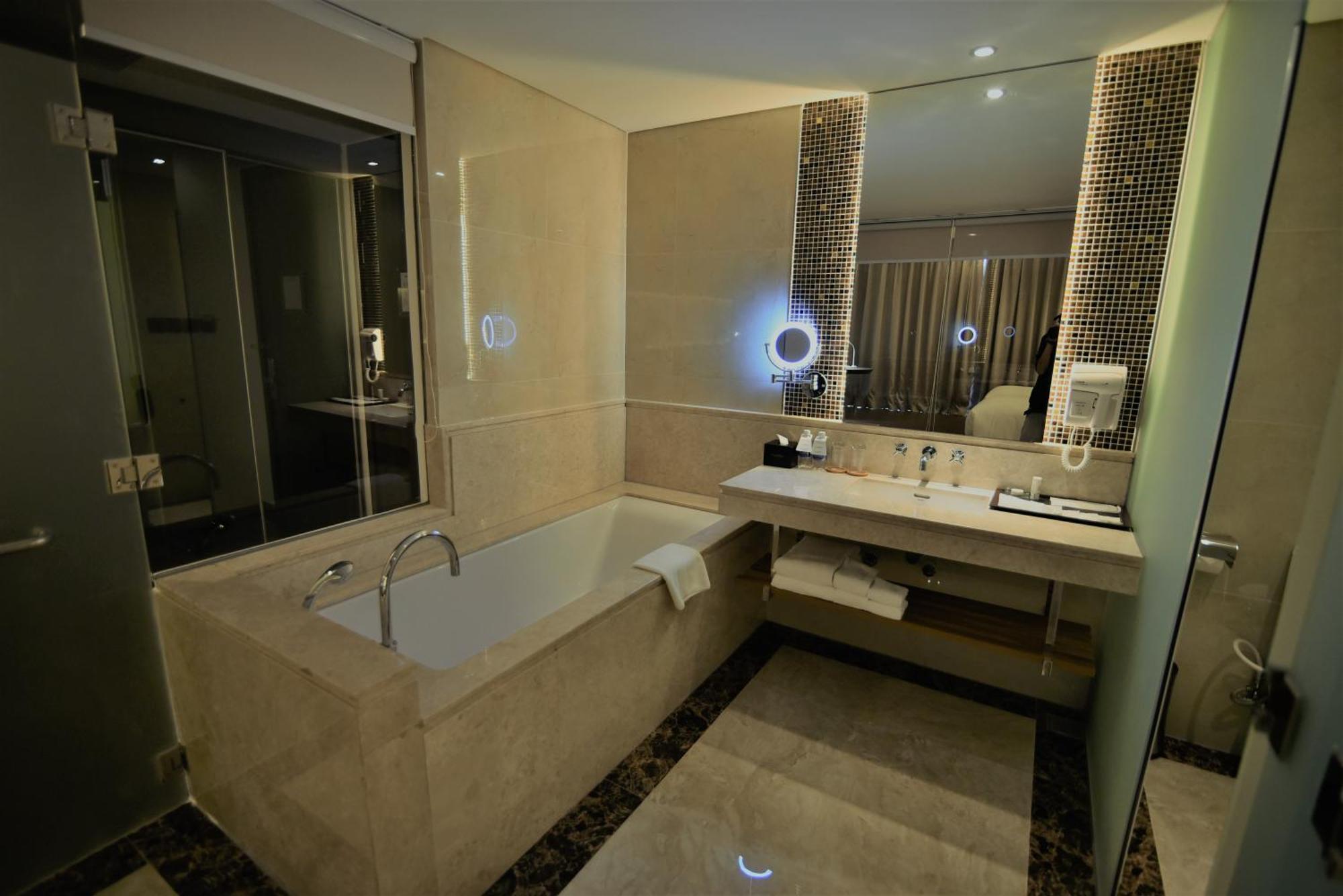 The Mira Central Park Hotel Bien Hoa Zewnętrze zdjęcie